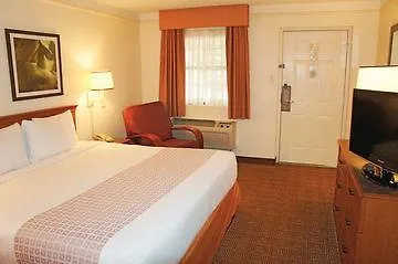 Place Du Marche La Quinta Inn